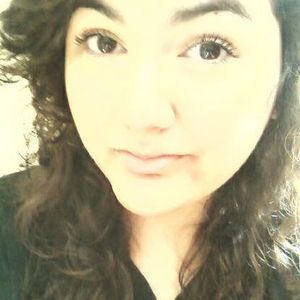 Meet your Posher, Ramona